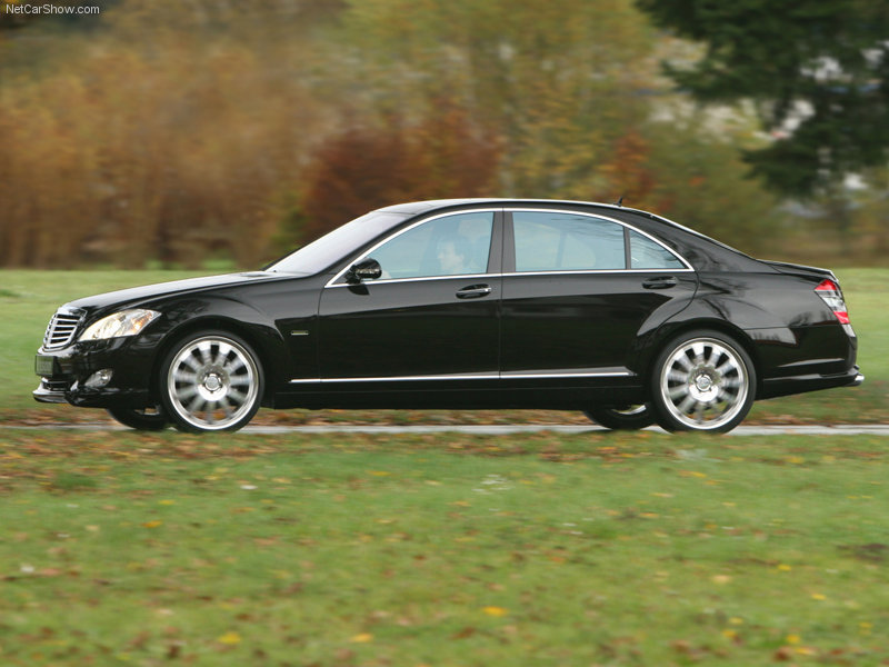 Carlsson-Mercedes-Benz_S-Class_2006_800x600_wallpaper_02.jpg