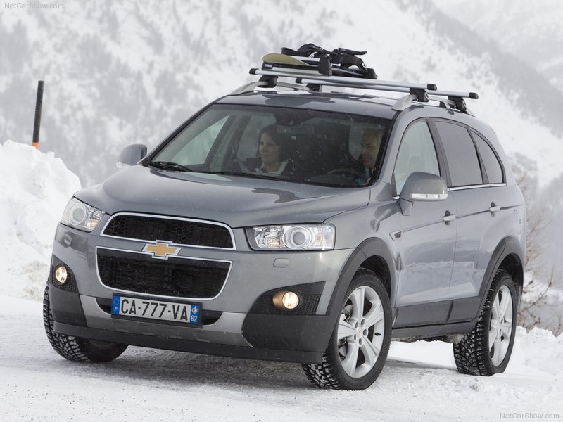 Chevrolet-Captiva_2012_800x600_wallpaper_03.jpg