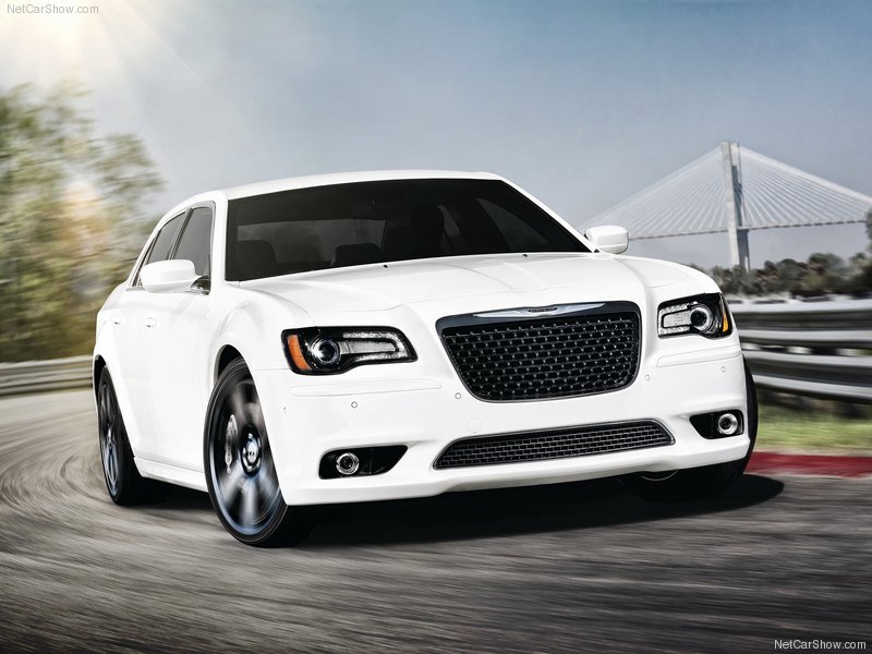 Chrysler-300_SRT8_2012_800x600_wallpaper_01.jpg