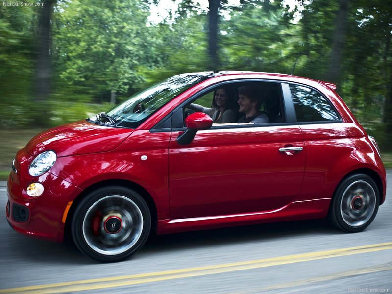 Fiat-500_Sport_2011_800x600_wallpaper_07.jpg