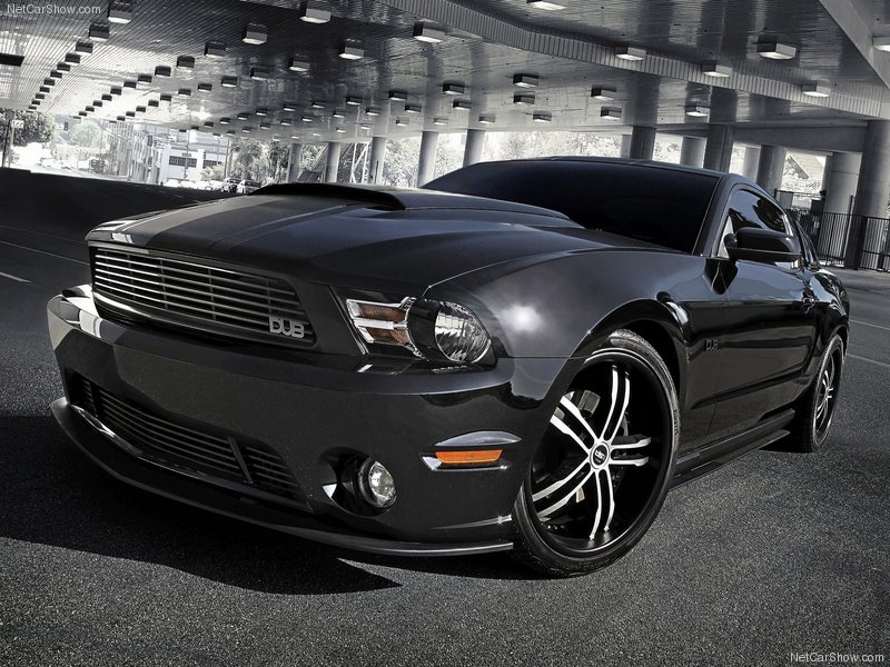 Ford-Mustang_DUB_Edition_2011_800x600_wallpaper_01.jpg