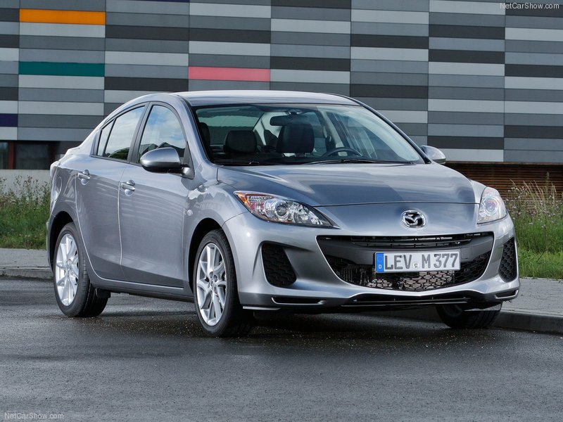 Mazda-3_Sedan_2012_800x600_wallpaper_01.jpg